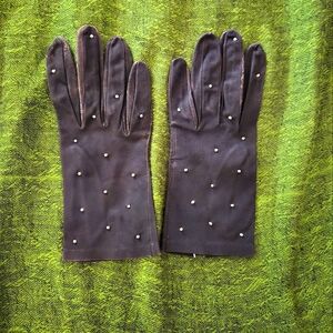 Antique leather gloves